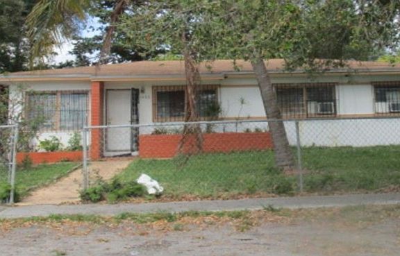 4th image of 1855 NE 153rd St