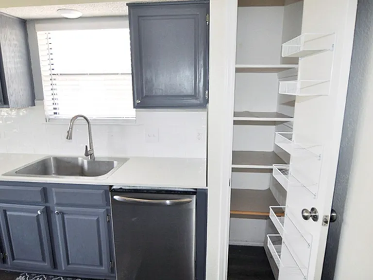 405 Blue Ridge Trl — Photo 8