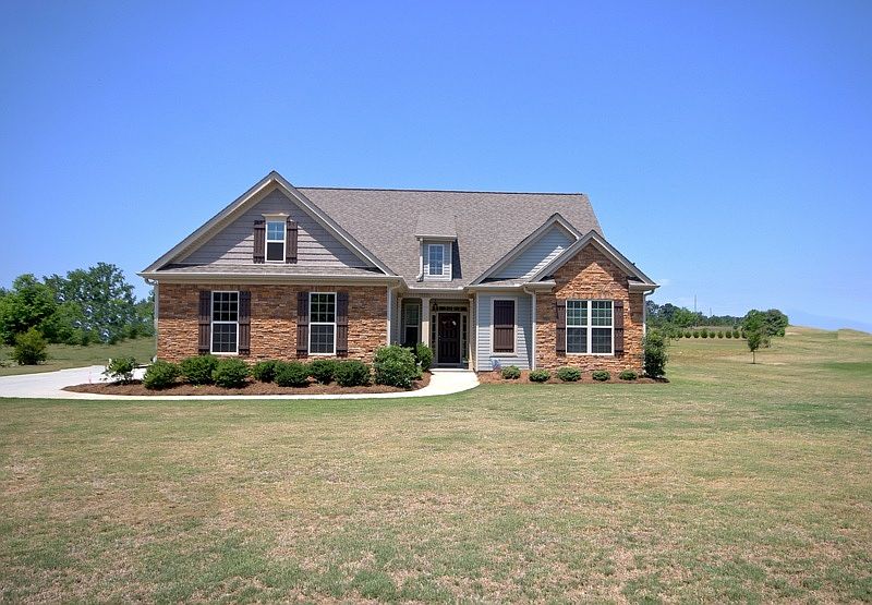 2nd image of 147 Fieldstone Farms Dr