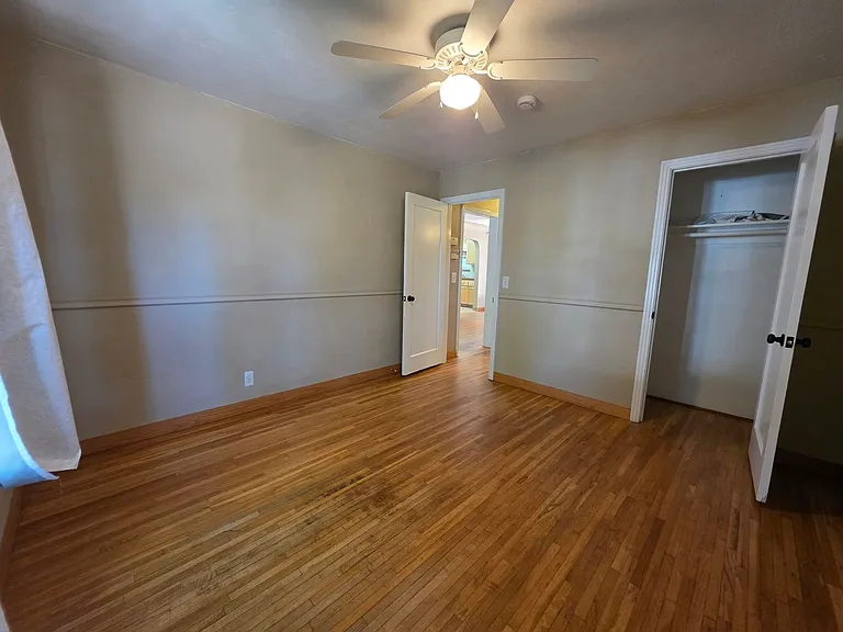 221 Oakshire Ave — Photo 19
