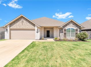 4370 W Anthem Dr, Fayetteville, AR 72704