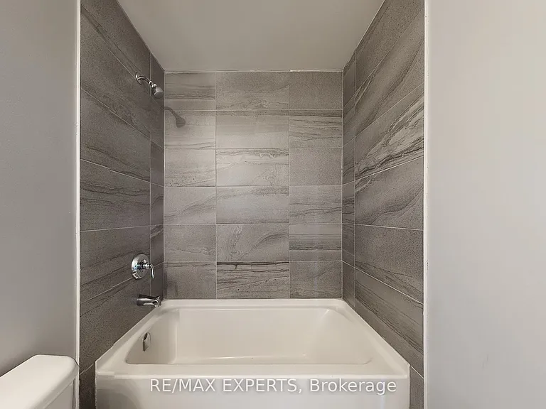3237 Bayview Ave #Townhouse 106 — Photo 29