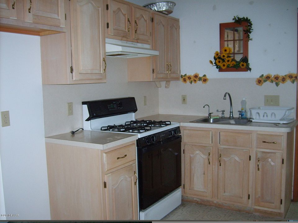 2nd image of 1187 Dover Dr
