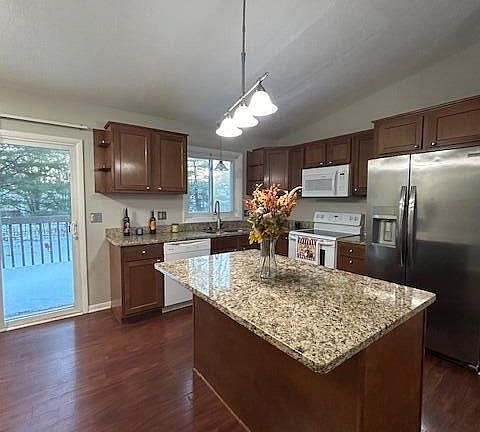 2nd image of 2399 Sower Blvd