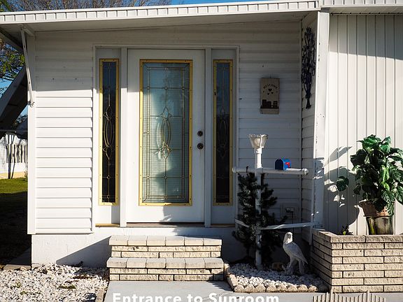 2nd image of 3035 Viola Dr