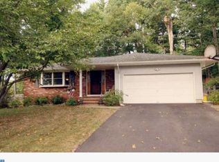 5 Razorback Dr, Hamilton, NJ 08619