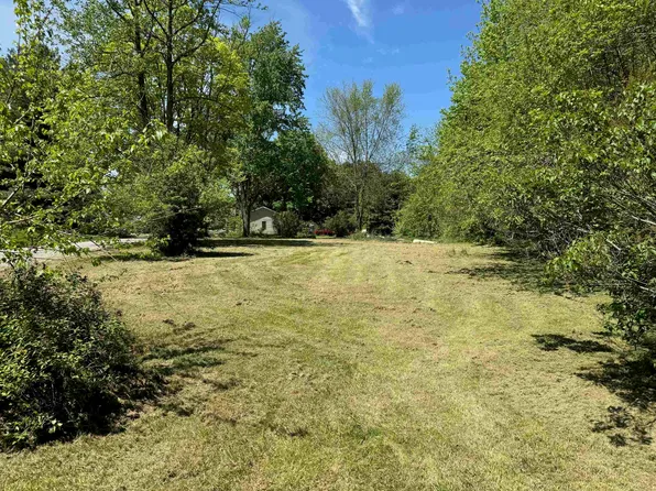 306 W Tower St, Pierceton, IN 46562