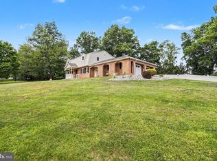 1380 Valley Green Rd, Etters, PA 17319