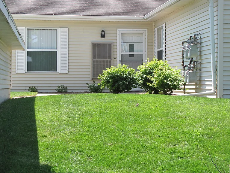 The Bungalows — Photo 17