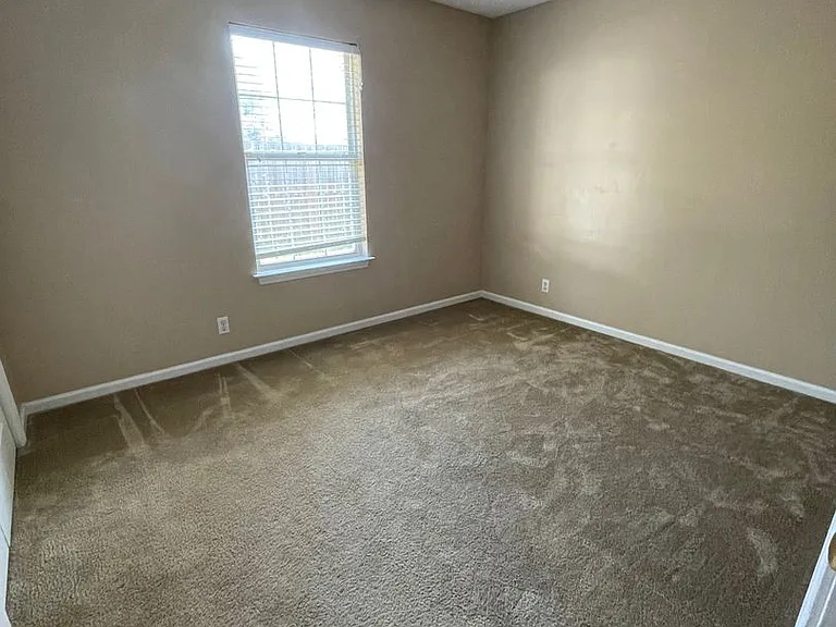 604 Wild Grape Dr — Photo 9