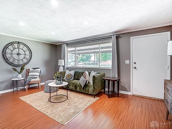 5th image of 2299 Schenley Ave