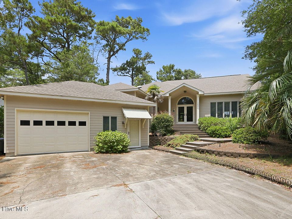 1st image of 142 Oakleaf Drive