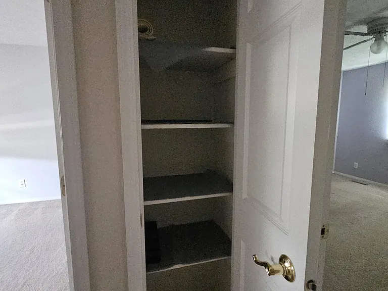 105 E Lincoln St #1-I-1 — Photo 4