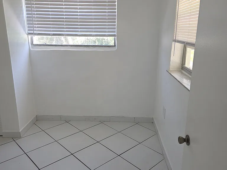 11200 SW 82nd Avenue Rd — Photo 22