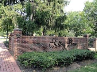 3229D Sutton Pl NW, Washington, DC 20016