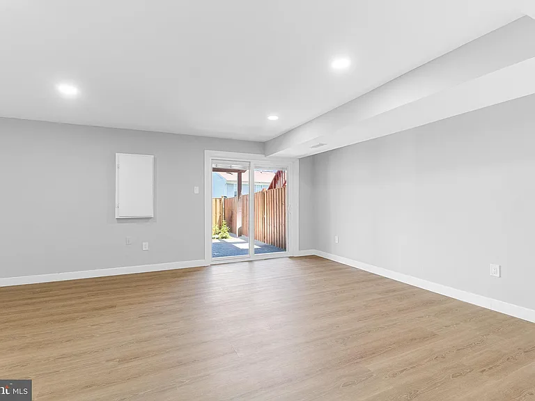 11409 Berland Pl — Photo 15