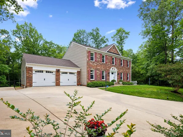 4903 Lanyard Ln, Woodbridge, VA 22192