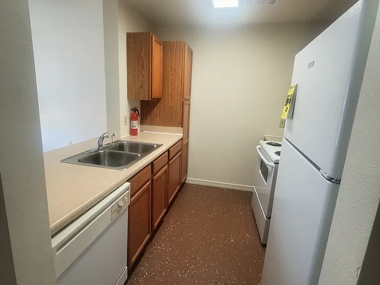 Hilldale Springs Cir — Photo 6