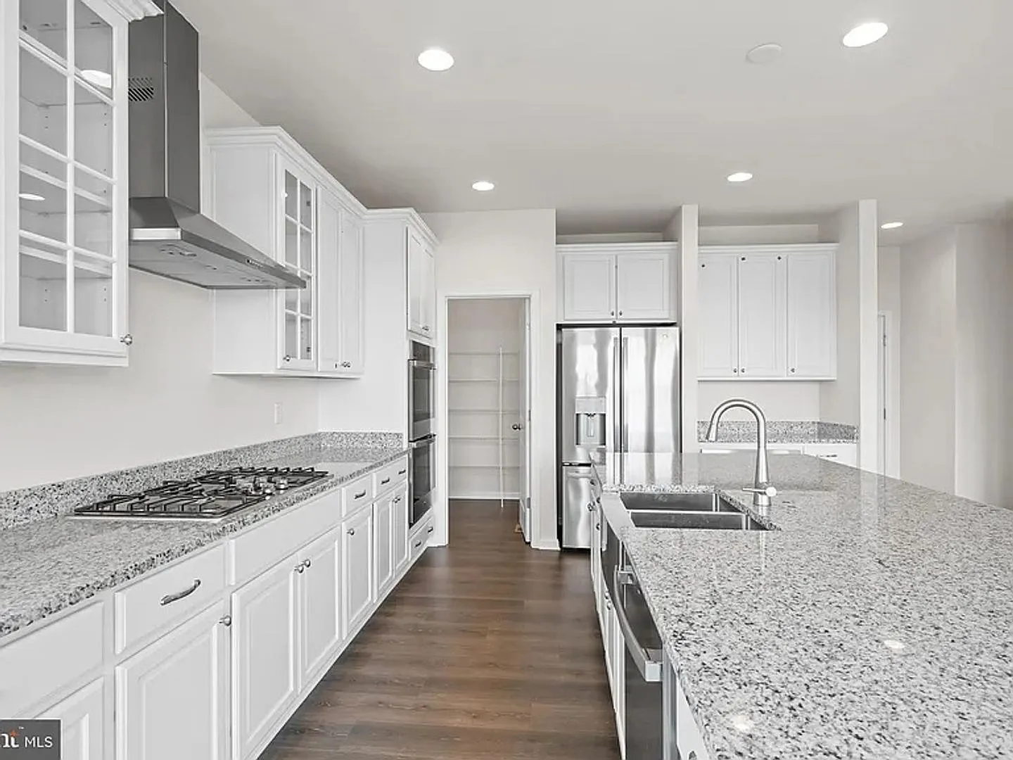 Spacious 5BR House in Middletown — Photo 2