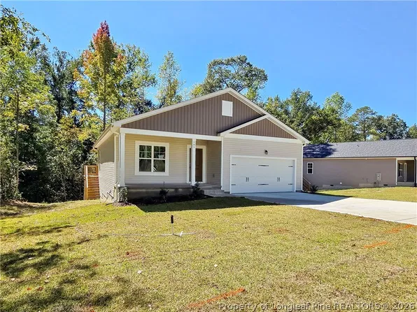 309 Appaloosa Dr, Spring Lake, NC 28390