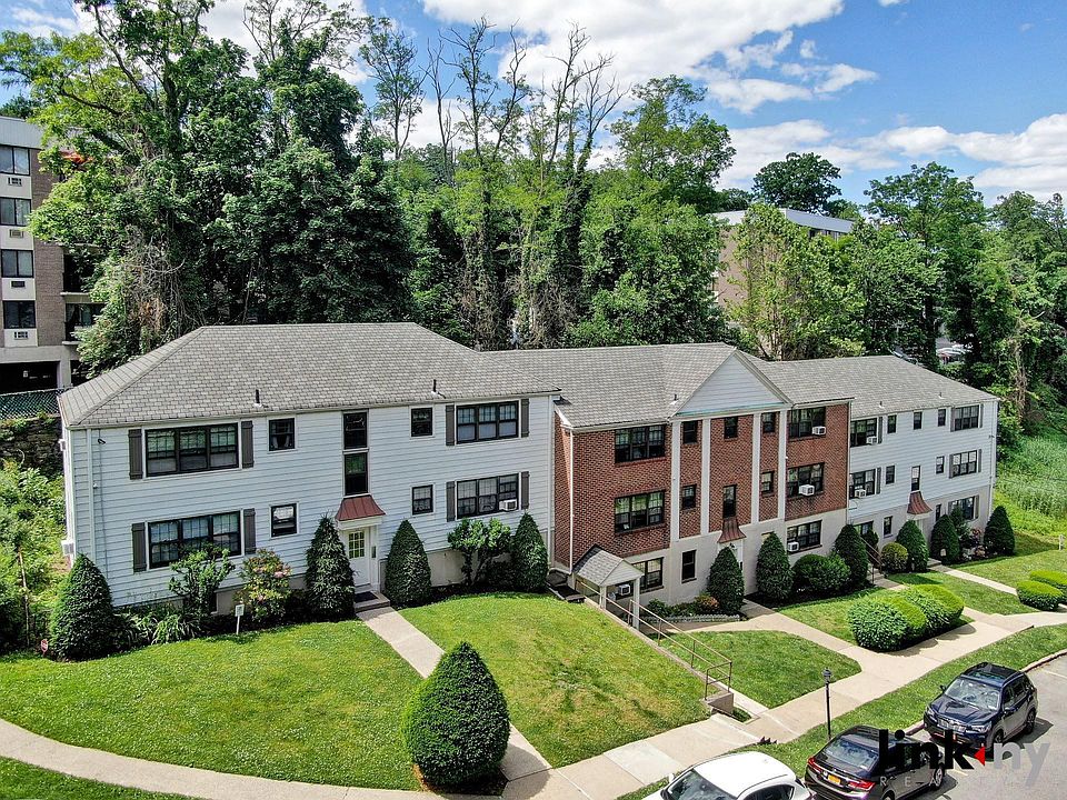 1st image of 361 Park View Ave APT 2J