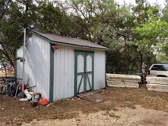 4th image of 21001 Mocking Bird Ln