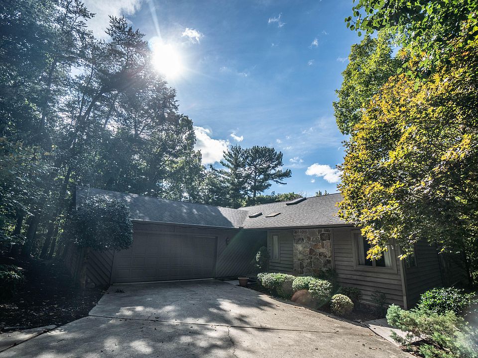 1st image of 55 Brummel Ln