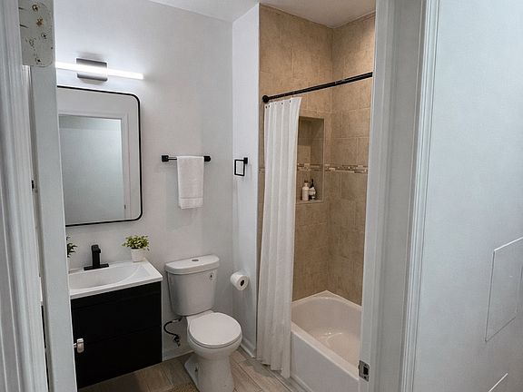 4th image of 2243 N Camac St #2