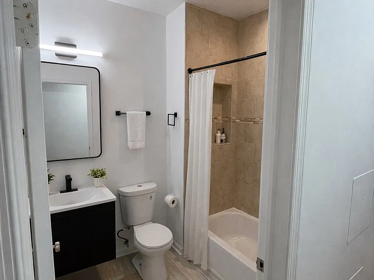 2243 N Camac St #2 — Photo 4