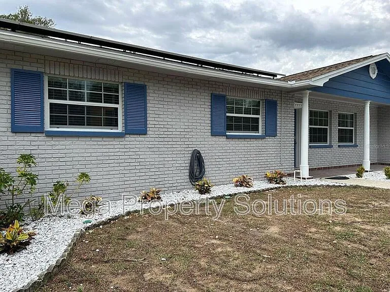 104 W Brentridge Dr #1 — Photo 3