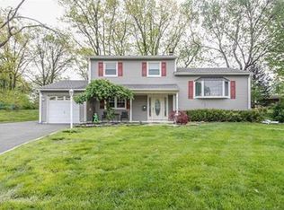 13 Bina Pl, Fords, NJ 08863