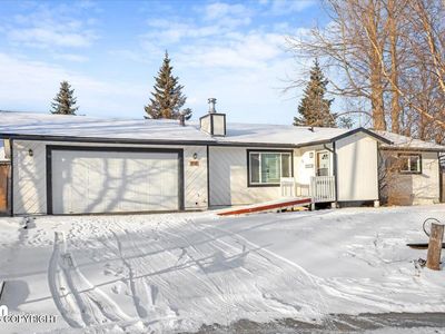 8511 Hidden View Ct, Anchorage, AK, 99504