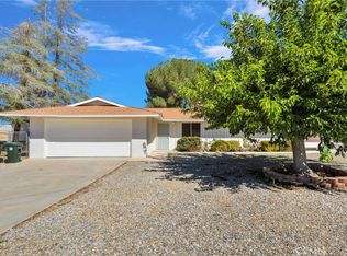 14866 Nokomis Rd, Apple Valley, CA 92307