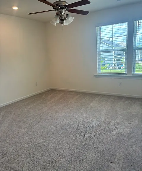 406 Auburndale Ct — Photo 15