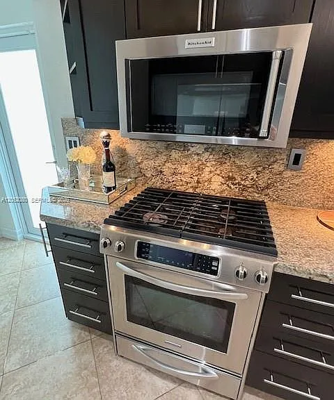 9211 SW 13th St — Photo 30