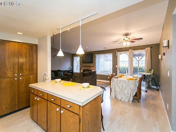 4th image of 2996 SE 44th Ct