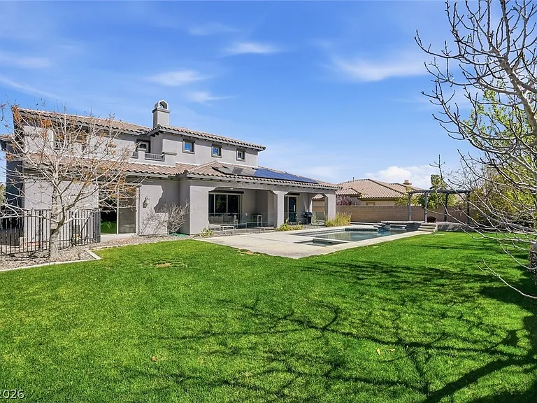 11 Grand Masters Dr — Photo 2