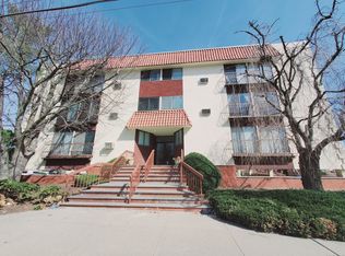 300 Seaside Ave APT 1E, Stamford, CT 06902