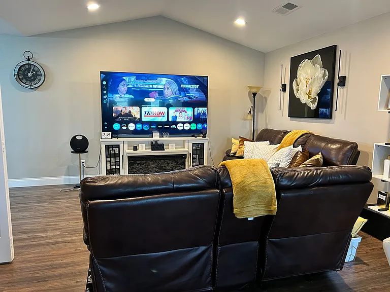 2046 Sutter Woods Rd — Photo 4