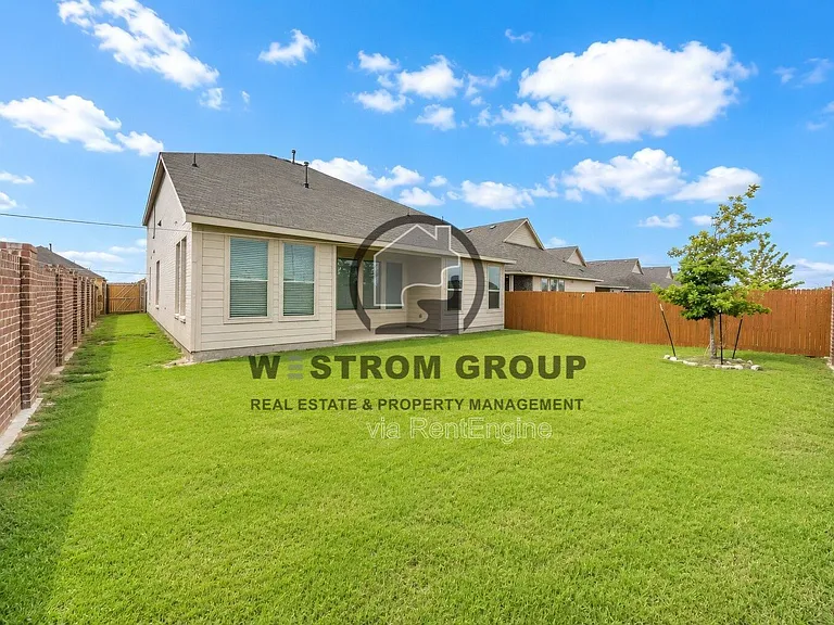 2600 Starwater Dr — Photo 37