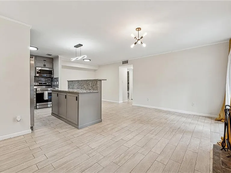 434 McGill Pl NE — Photo 17