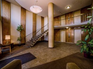 701 Esquimalt Rd #1503175, Victoria, BC V9A3L5