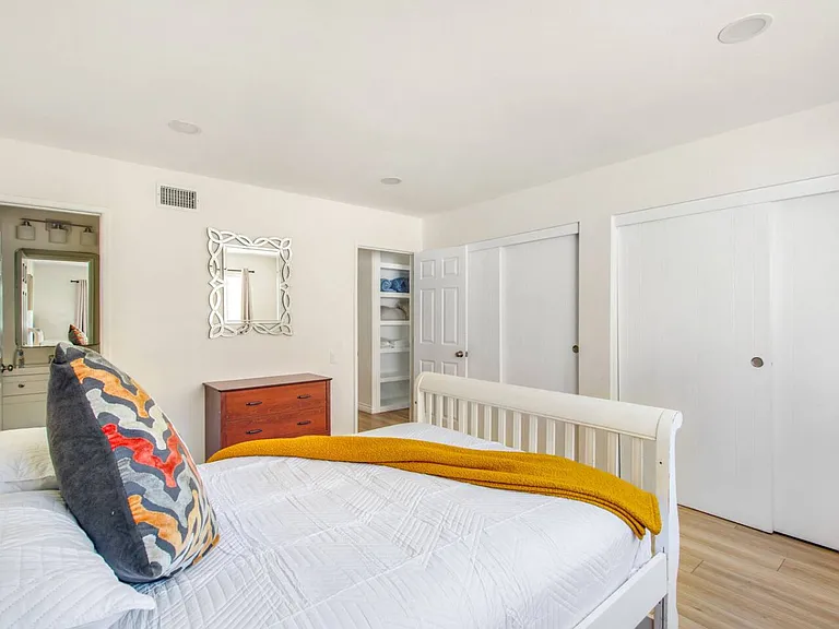 405 Nobel Ave #A — Photo 14