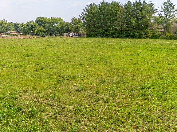3rd image of 8660 Hutchinson Farms Ln