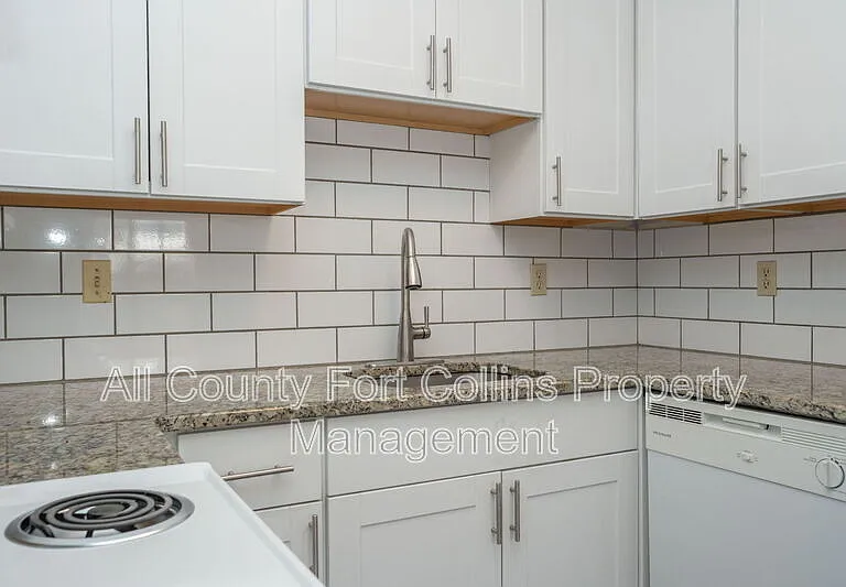 1209 W Plum St #A2 — Photo 5