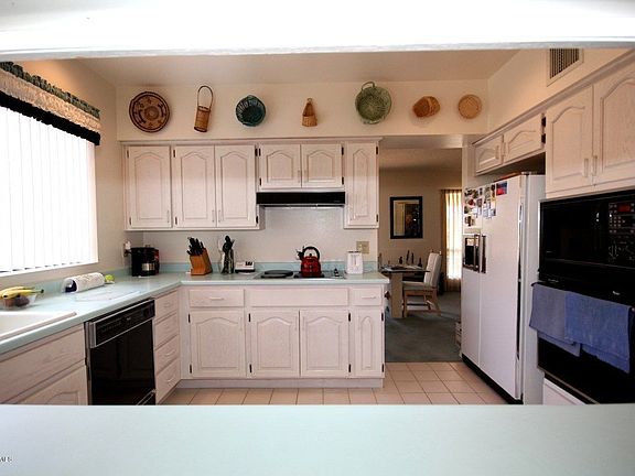 3rd image of 64443 E Squash Blossom Ln