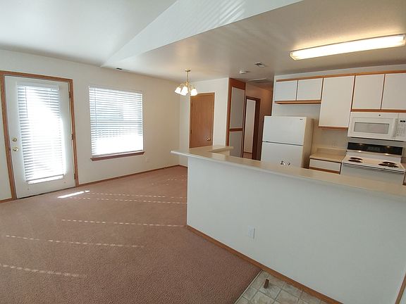 3rd image of 5445-5497 N Pierce Park Ln #79-201
