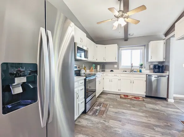 3330 Mirage Dr, Colorado Springs, CO 80920