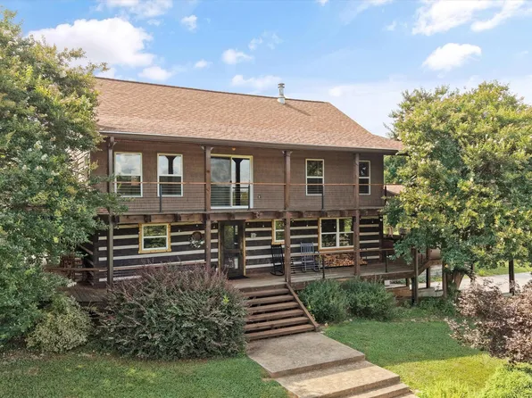 2132 Grey Ridge Rd, Maryville, TN 37801