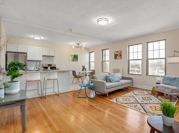14841 Kercheval St PENTHOUSE 1